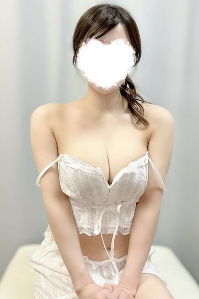 成瀬 なぎ